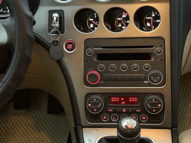 Чорний Альфа Ромео 159, об'ємом двигуна 1.9 л та пробігом 169 тис. км за 3250 $, фото 12 на Automoto.ua