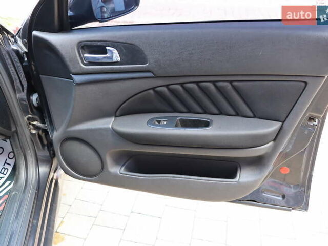 Черный Альфа Ромео 159, объемом двигателя 1.9 л и пробегом 412 тыс. км за 4900 $, фото 33 на Automoto.ua