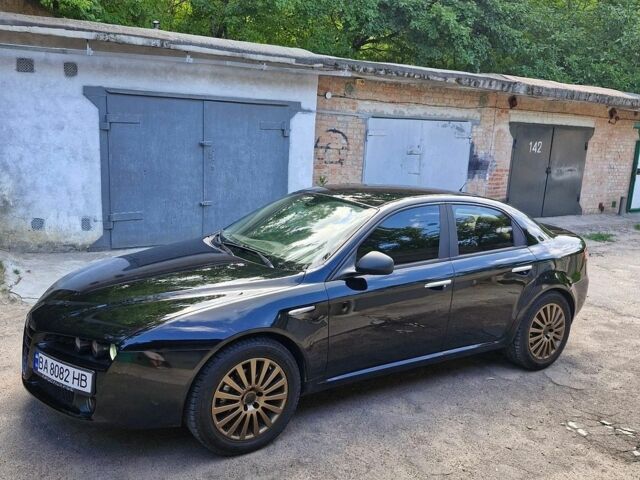 Чорний Альфа Ромео 159, об'ємом двигуна 2.2 л та пробігом 230 тис. км за 6500 $, фото 26 на Automoto.ua