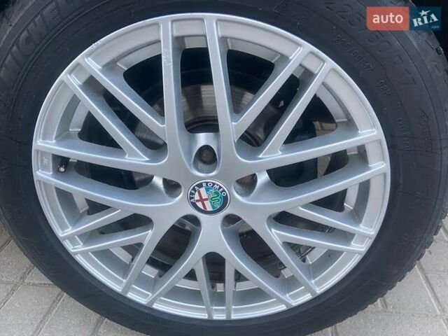 Черный Альфа Ромео 159, объемом двигателя 1.91 л и пробегом 242 тыс. км за 7700 $, фото 7 на Automoto.ua