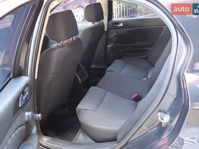 Черный Альфа Ромео 159, объемом двигателя 1.9 л и пробегом 412 тыс. км за 4900 $, фото 22 на Automoto.ua