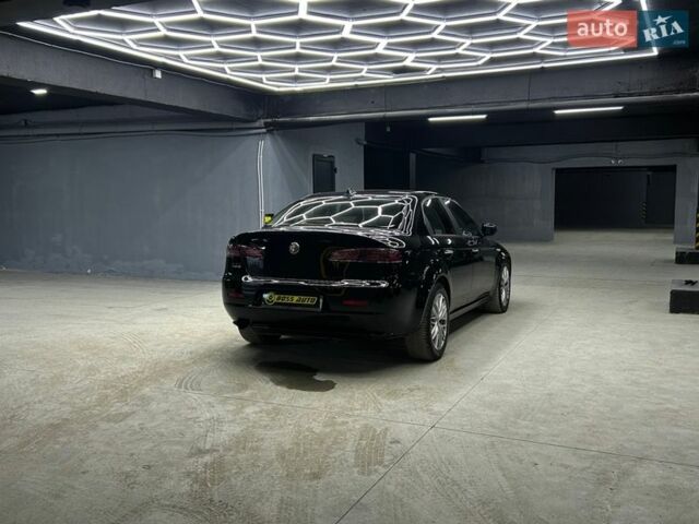 Чорний Альфа Ромео 159, об'ємом двигуна 1.91 л та пробігом 243 тис. км за 8000 $, фото 6 на Automoto.ua