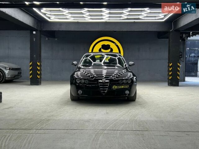 Чорний Альфа Ромео 159, об'ємом двигуна 1.91 л та пробігом 243 тис. км за 8000 $, фото 1 на Automoto.ua