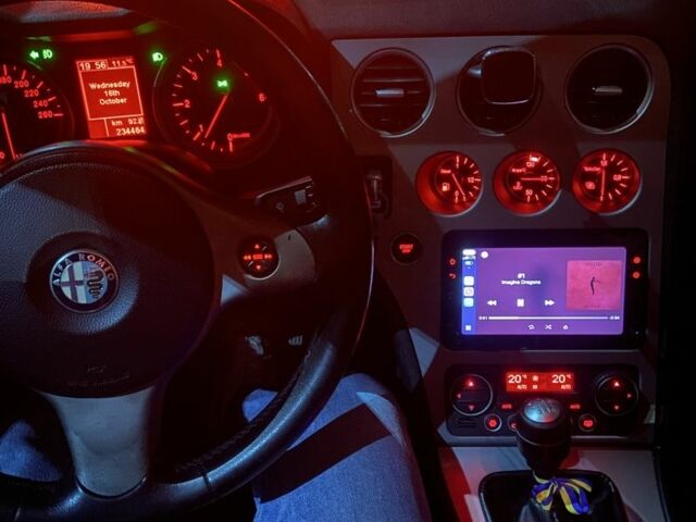 Чорний Альфа Ромео 159, об'ємом двигуна 1.9 л та пробігом 244 тис. км за 6957 $, фото 8 на Automoto.ua