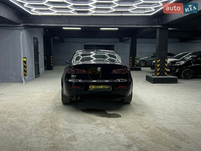 Чорний Альфа Ромео 159, об'ємом двигуна 1.91 л та пробігом 243 тис. км за 8000 $, фото 5 на Automoto.ua