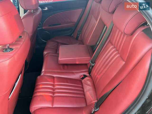 Чорний Альфа Ромео 159, об'ємом двигуна 1.9 л та пробігом 293 тис. км за 5700 $, фото 5 на Automoto.ua