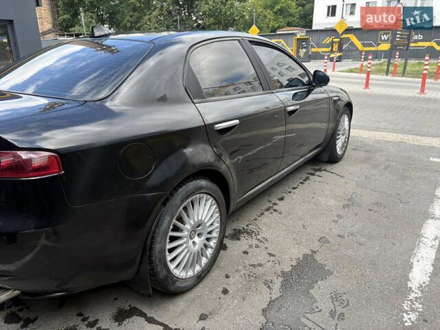 Чорний Альфа Ромео 159, об'ємом двигуна 2.2 л та пробігом 216 тис. км за 6500 $, фото 5 на Automoto.ua