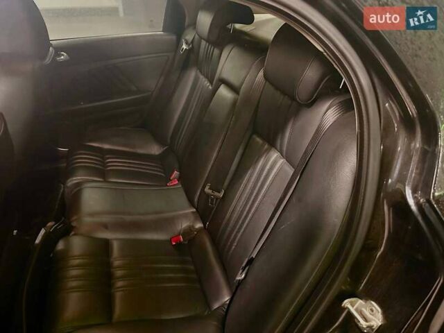 Чорний Альфа Ромео 159, об'ємом двигуна 2.2 л та пробігом 270 тис. км за 7500 $, фото 10 на Automoto.ua