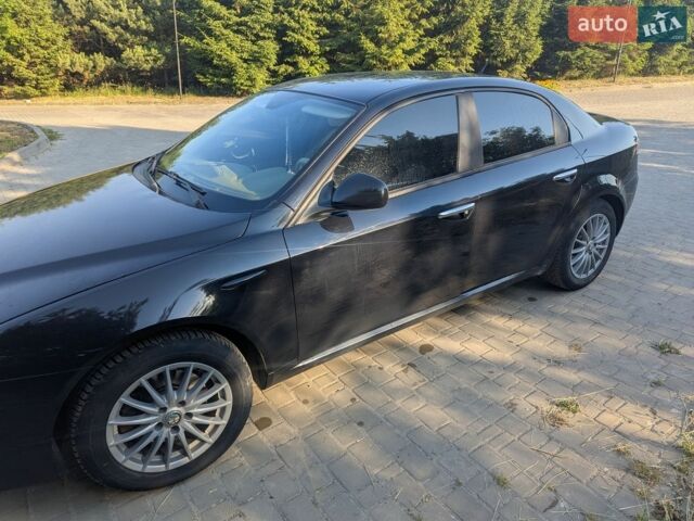 Чорний Альфа Ромео 159, об'ємом двигуна 2.2 л та пробігом 251 тис. км за 6000 $, фото 7 на Automoto.ua