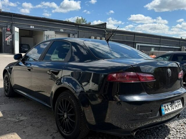 Чорний Альфа Ромео 159, об'ємом двигуна 2.2 л та пробігом 182 тис. км за 5800 $, фото 3 на Automoto.ua