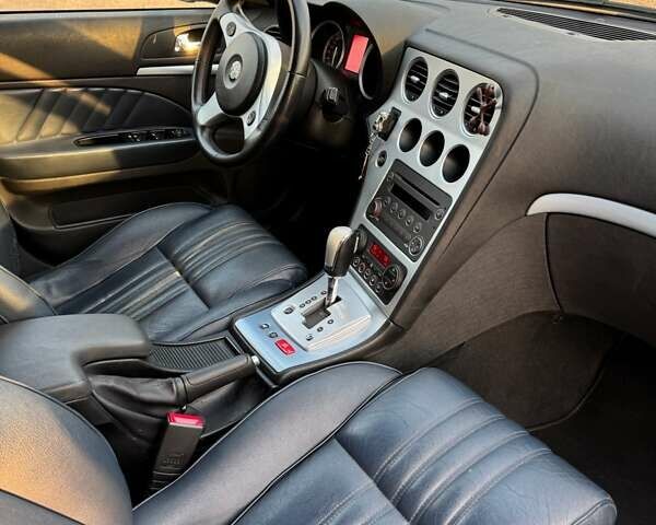 Черный Альфа Ромео 159, объемом двигателя 3.2 л и пробегом 134 тыс. км за 8000 $, фото 4 на Automoto.ua