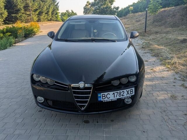 Чорний Альфа Ромео 159, об'ємом двигуна 2.2 л та пробігом 251 тис. км за 6000 $, фото 2 на Automoto.ua