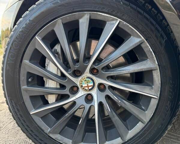 Черный Альфа Ромео 159, объемом двигателя 3.2 л и пробегом 134 тыс. км за 8000 $, фото 17 на Automoto.ua