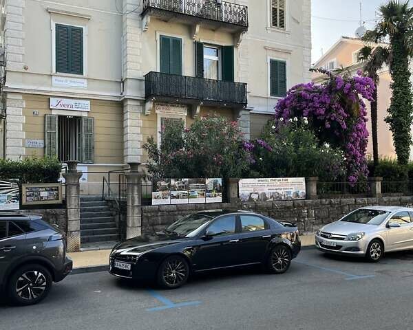 Черный Альфа Ромео 159, объемом двигателя 3.2 л и пробегом 134 тыс. км за 8000 $, фото 20 на Automoto.ua