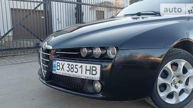 Чорний Альфа Ромео 159, об'ємом двигуна 1.9 л та пробігом 212 тис. км за 6508 $, фото 24 на Automoto.ua