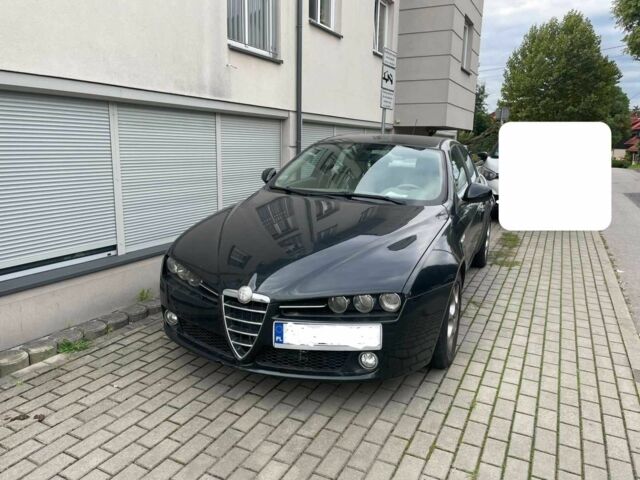 Черный Альфа Ромео 159, объемом двигателя 2 л и пробегом 270 тыс. км за 4000 $, фото 4 на Automoto.ua