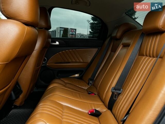 Чорний Альфа Ромео 159, об'ємом двигуна 2.2 л та пробігом 263 тис. км за 7500 $, фото 22 на Automoto.ua