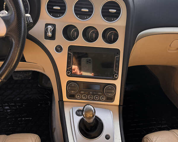 Черный Альфа Ромео 159, объемом двигателя 2.2 л и пробегом 171 тыс. км за 4500 $, фото 15 на Automoto.ua