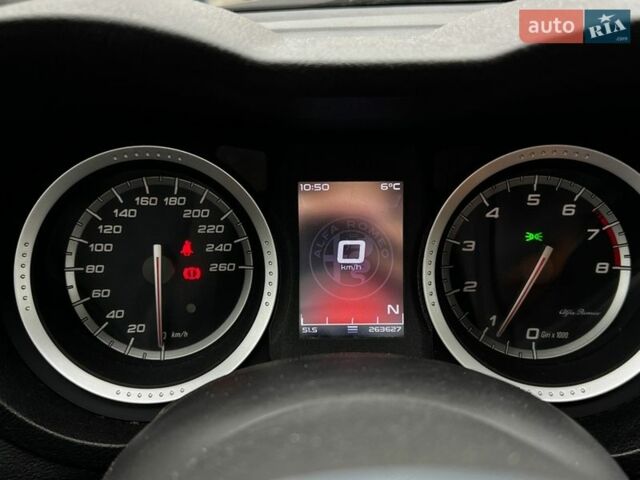 Чорний Альфа Ромео 159, об'ємом двигуна 2.2 л та пробігом 263 тис. км за 7500 $, фото 14 на Automoto.ua