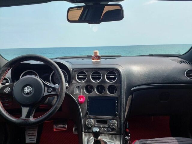 Черный Альфа Ромео 159, объемом двигателя 2.2 л и пробегом 175 тыс. км за 5500 $, фото 5 на Automoto.ua