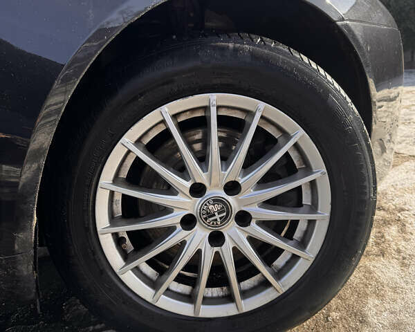 Черный Альфа Ромео 159, объемом двигателя 2.2 л и пробегом 171 тыс. км за 4500 $, фото 19 на Automoto.ua