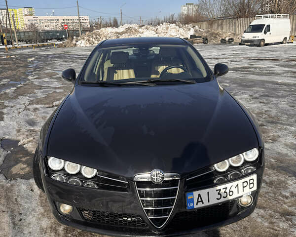 Черный Альфа Ромео 159, объемом двигателя 2.2 л и пробегом 171 тыс. км за 4500 $, фото 2 на Automoto.ua