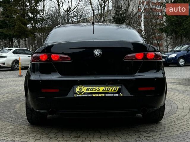 Чорний Альфа Ромео 159, об'ємом двигуна 2.2 л та пробігом 263 тис. км за 8200 $, фото 5 на Automoto.ua