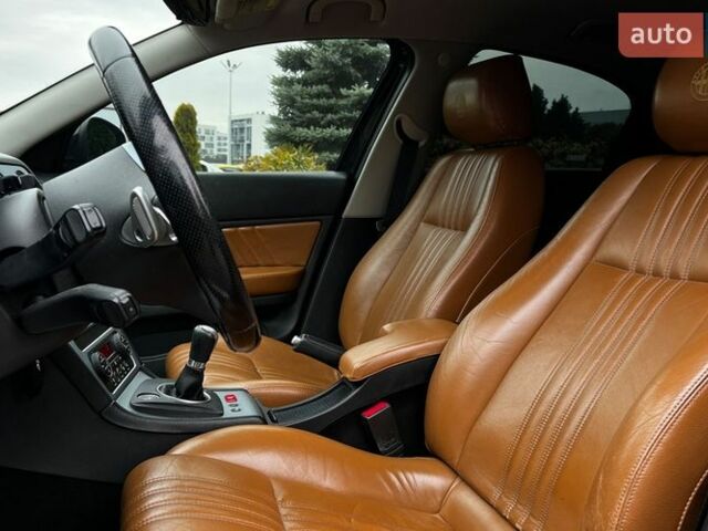 Чорний Альфа Ромео 159, об'ємом двигуна 2.2 л та пробігом 263 тис. км за 8200 $, фото 8 на Automoto.ua