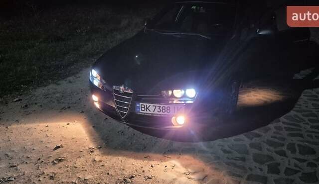 Черный Альфа Ромео 159, объемом двигателя 1.96 л и пробегом 235 тыс. км за 6000 $, фото 11 на Automoto.ua