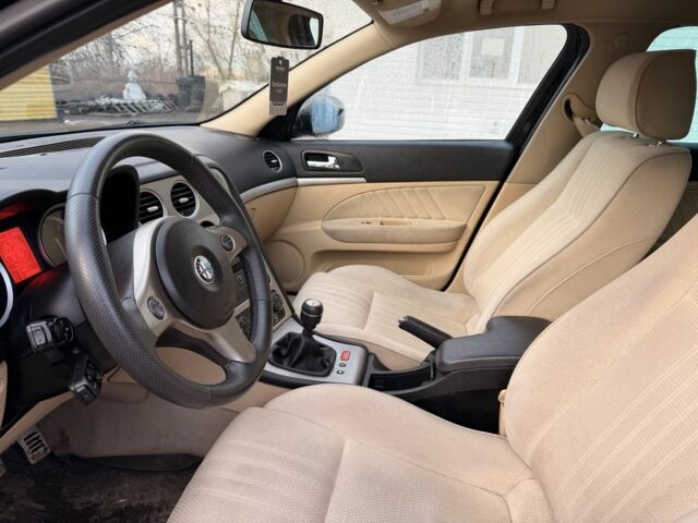 Черный Альфа Ромео 159, объемом двигателя 1.9 л и пробегом 200 тыс. км за 2500 $, фото 9 на Automoto.ua