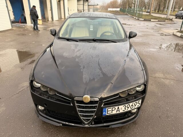 Черный Альфа Ромео 159, объемом двигателя 1.9 л и пробегом 200 тыс. км за 2500 $, фото 3 на Automoto.ua