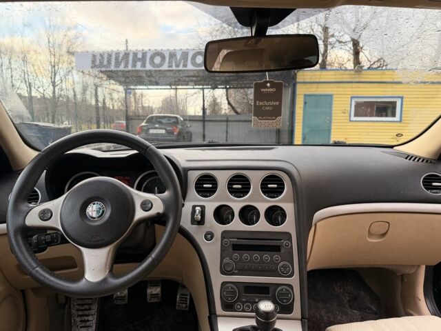 Черный Альфа Ромео 159, объемом двигателя 1.9 л и пробегом 200 тыс. км за 2500 $, фото 11 на Automoto.ua