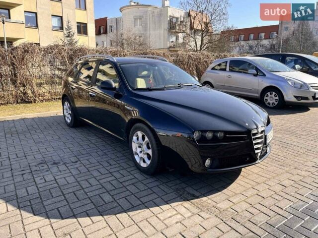 Чорний Альфа Ромео 159, об'ємом двигуна 2.2 л та пробігом 340 тис. км за 6200 $, фото 4 на Automoto.ua