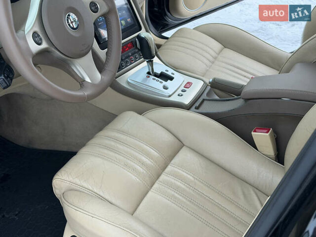 Чорний Альфа Ромео 159, об'ємом двигуна 2.4 л та пробігом 264 тис. км за 5999 $, фото 11 на Automoto.ua