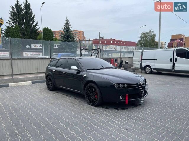 Черный Альфа Ромео 159, объемом двигателя 2.4 л и пробегом 350 тыс. км за 5300 $, фото 2 на Automoto.ua