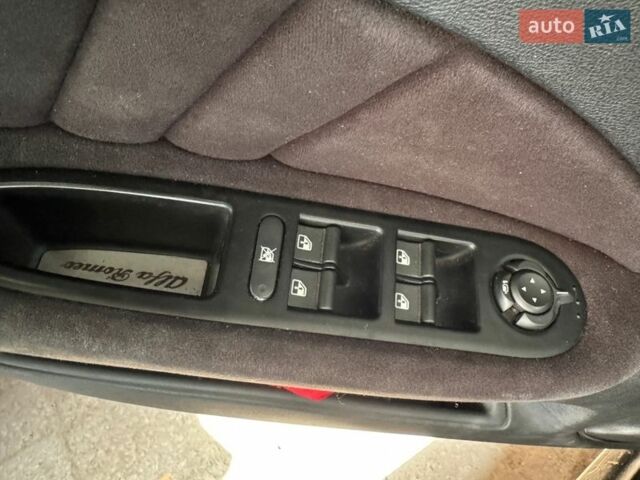 Черный Альфа Ромео 159, объемом двигателя 2.2 л и пробегом 272 тыс. км за 6000 $, фото 17 на Automoto.ua