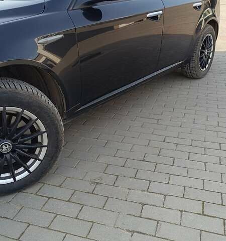 Черный Альфа Ромео 159, объемом двигателя 1.91 л и пробегом 350 тыс. км за 5999 $, фото 5 на Automoto.ua