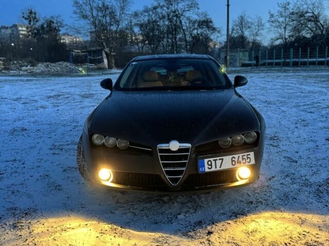 Черный Альфа Ромео 159, объемом двигателя 1.9 л и пробегом 250 тыс. км за 3600 $, фото 1 на Automoto.ua