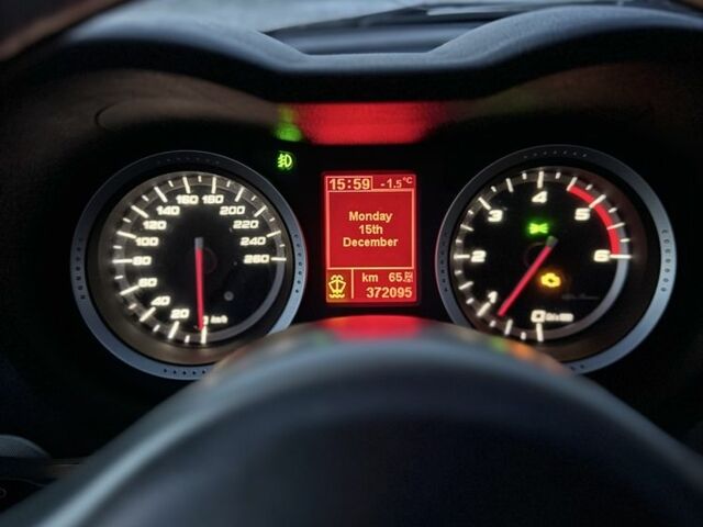 Черный Альфа Ромео 159, объемом двигателя 1.9 л и пробегом 250 тыс. км за 3600 $, фото 9 на Automoto.ua