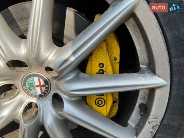 Черный Альфа Ромео 159, объемом двигателя 2.2 л и пробегом 272 тыс. км за 6000 $, фото 9 на Automoto.ua