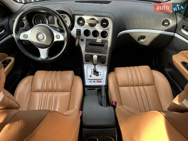 Черный Альфа Ромео 159, объемом двигателя 1.91 л и пробегом 320 тыс. км за 6300 $, фото 23 на Automoto.ua