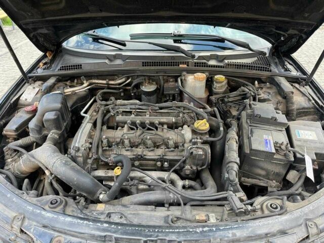 Черный Альфа Ромео 159, объемом двигателя 1.9 л и пробегом 315 тыс. км за 3000 $, фото 13 на Automoto.ua