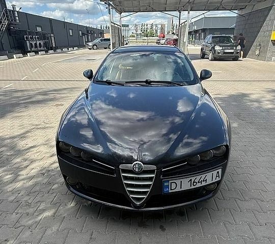 Черный Альфа Ромео 159, объемом двигателя 1.9 л и пробегом 390 тыс. км за 5200 $, фото 1 на Automoto.ua