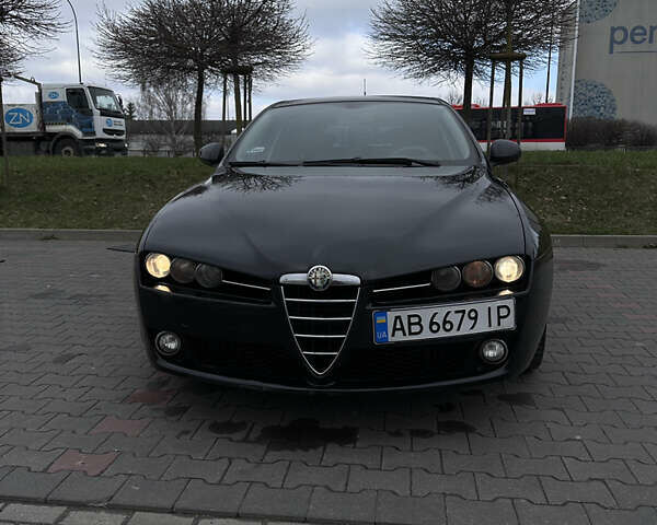 Чорний Альфа Ромео 159, об'ємом двигуна 1.8 л та пробігом 203 тис. км за 6500 $, фото 2 на Automoto.ua