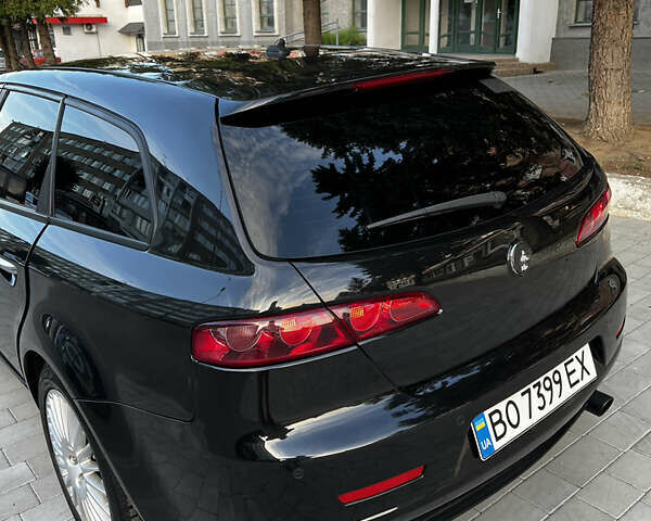 Чорний Альфа Ромео 159, об'ємом двигуна 1.91 л та пробігом 147 тис. км за 6600 $, фото 11 на Automoto.ua