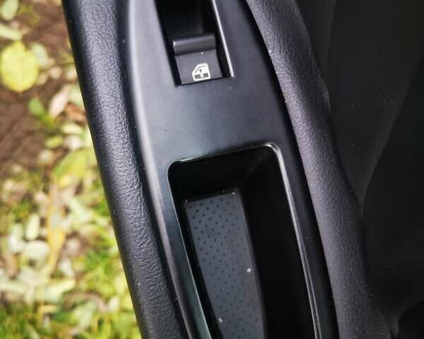 Черный Альфа Ромео 159, объемом двигателя 1.91 л и пробегом 198 тыс. км за 6400 $, фото 11 на Automoto.ua