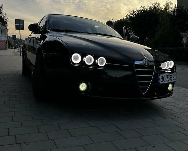 Чорний Альфа Ромео 159, об'ємом двигуна 1.91 л та пробігом 147 тис. км за 6600 $, фото 1 на Automoto.ua