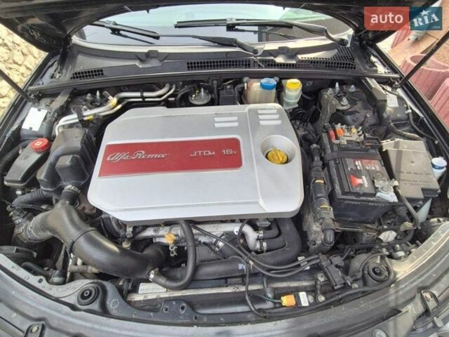 Черный Альфа Ромео 159, объемом двигателя 1.91 л и пробегом 224 тыс. км за 6500 $, фото 13 на Automoto.ua