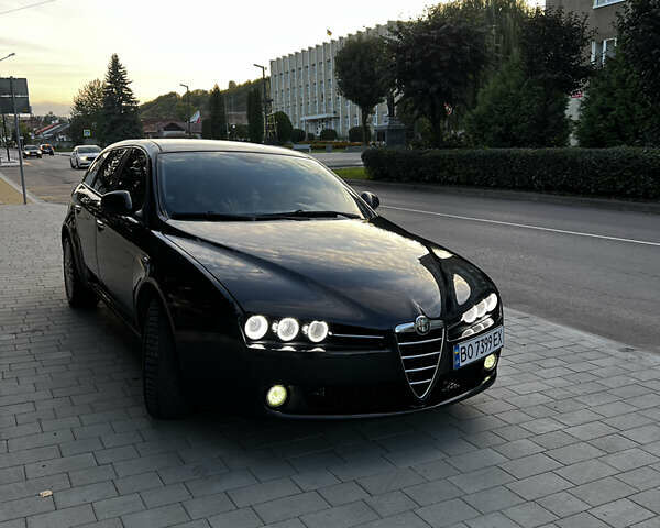 Чорний Альфа Ромео 159, об'ємом двигуна 1.91 л та пробігом 147 тис. км за 6600 $, фото 2 на Automoto.ua