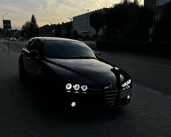 Чорний Альфа Ромео 159, об'ємом двигуна 1.91 л та пробігом 147 тис. км за 6600 $, фото 3 на Automoto.ua